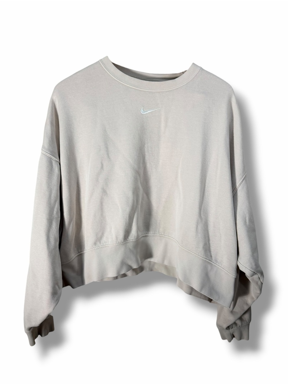 Nike Women’s Cropped Beige Oversized Crewneck Sweatshirt Size Medium